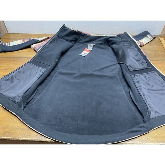 Cinch Women’s Size Medium Storm Defense Southwestern Soft Shell Jacket NWT - Picture 16 of 16